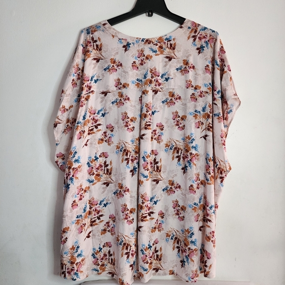 Torrid Women's Tan Floral Challis Button Front Top Blouse Size 5X Dolman Sleeve - Picture 4 of 9